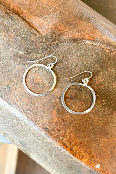 Hammered Geometric Minimalist Silver Hoop Earrings - Chic Avenue Boutique